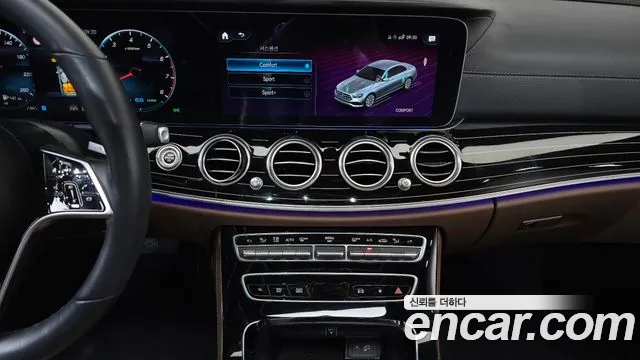 Mercedes-Benz E-Class W213 — Фото автомобиля 16
