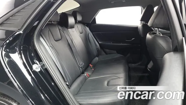 Hyundai AVANTE Modern — Фото автомобиля 12