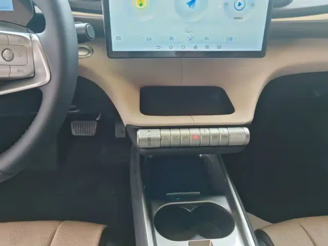 BYD Dolphin — Фото автомобиля 13