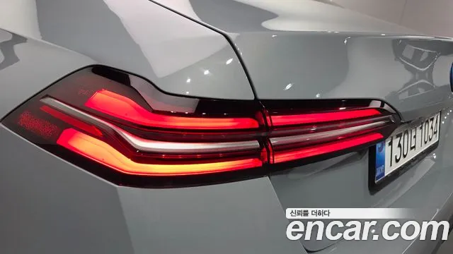 BMW 5 Series — Фото автомобиля 8