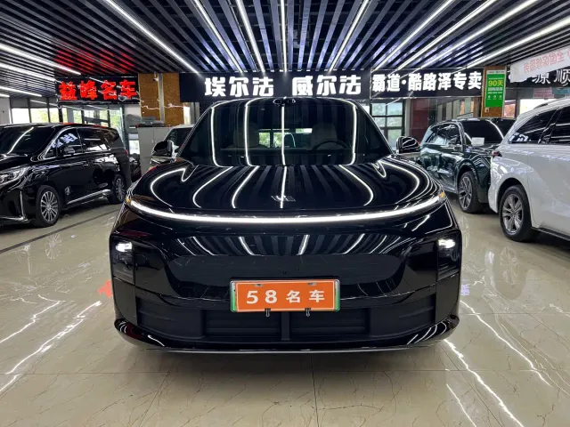 Фотография автомобиля — Li Auto L6