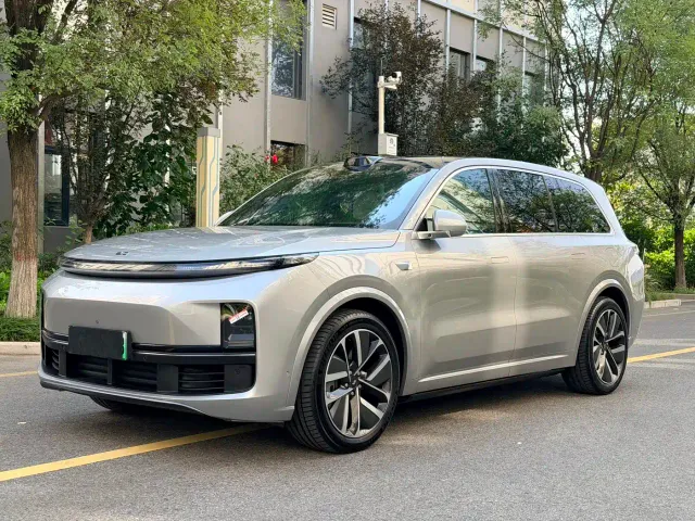 Фотография автомобиля — Li Auto L9