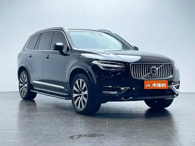 Volvo XC90 — Фото автомобиля 3