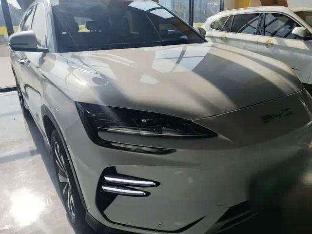 BYD Song PLUS — Фото автомобиля 3