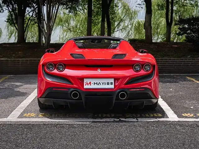 Ferrari F8 — Фото автомобиля 3