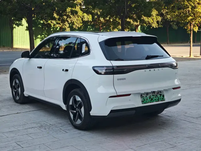 Geely Galaxy E5 — Фото автомобиля 4