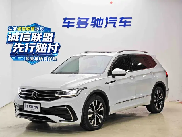Фотография автомобиля — Volkswagen Tiguan L