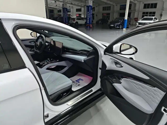 BYD Seal — Фото автомобиля 14
