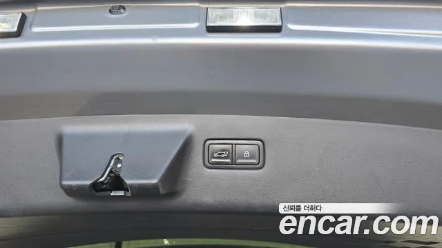 Hyundai Santa Fe MX5 — Фото автомобиля 16