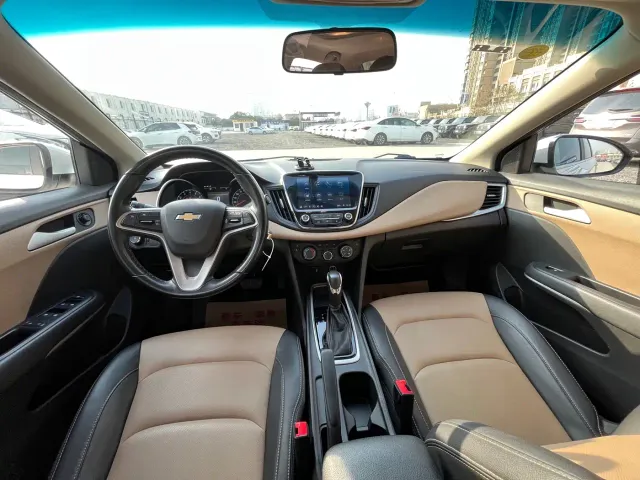 Chevrolet Monza — Фото автомобиля 9