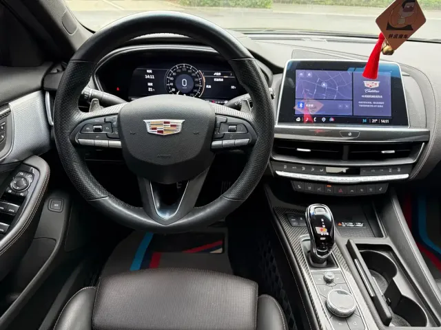 Cadillac CT5 — Фото автомобиля 14