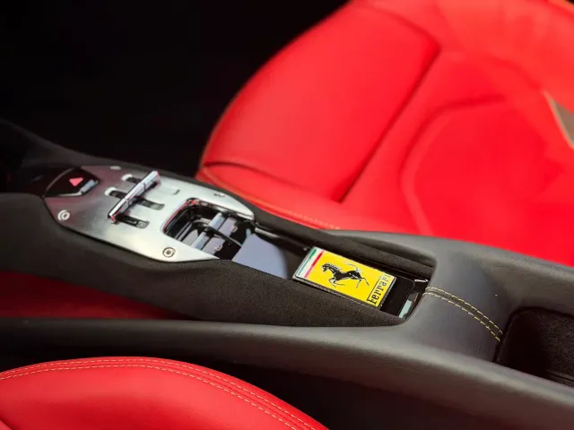 Ferrari 296 — Фото автомобиля 17