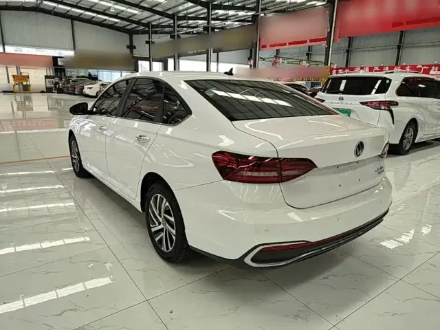 Volkswagen Lavida 2023 300TSI DSG Comfort Edition — Фото автомобиля 22