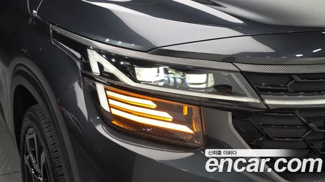 Kia Seltos — Фото автомобиля 7