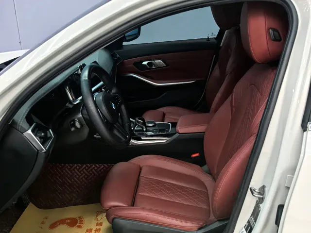 BMW 3 Series — Фото автомобиля 19
