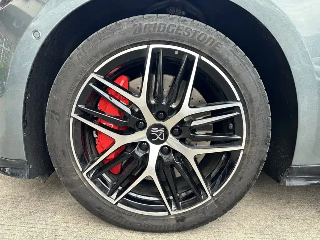 BYD Han L — Фото автомобиля 22