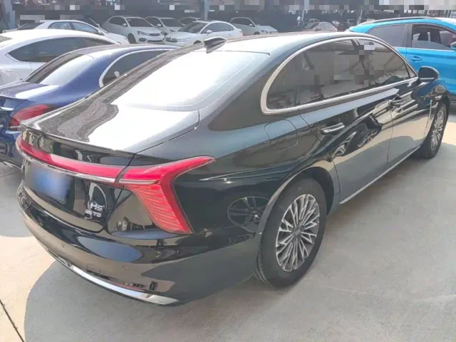Hongqi H5 — Фото автомобиля 6