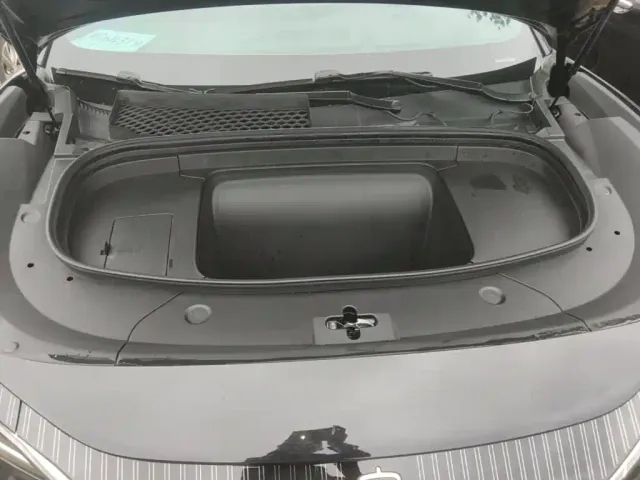BYD Song L EV — Фото автомобиля 19