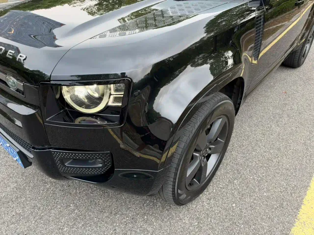 Land Rover Defender — Фото автомобиля 20