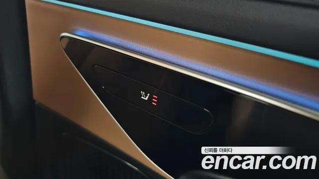Mercedes-Benz E-Class — Фото автомобиля 19
