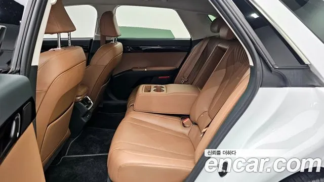 Hyundai Grandeur Grandeur (GN7) 2.5 Бензин 2WD — Фото автомобиля 12