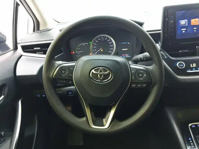 Toyota Corolla — Фото автомобиля 15