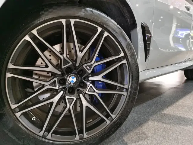 BMW X5 M — Фото автомобиля 18