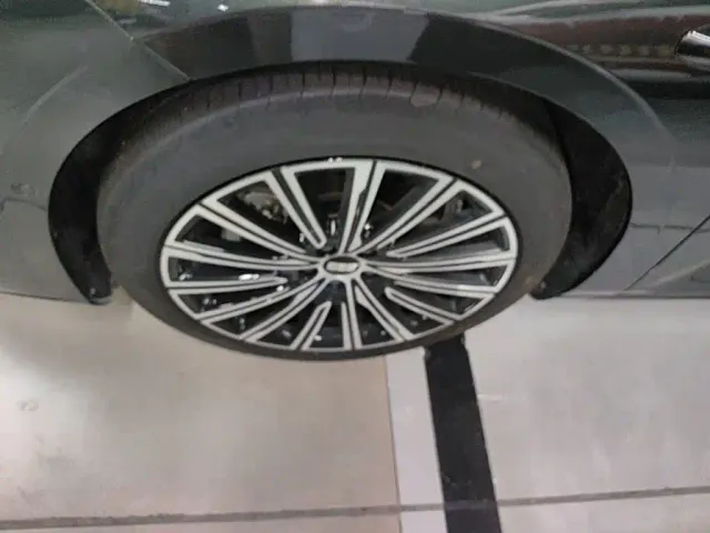 Geely Galaxy Xingyao 8 — Фото автомобиля 22