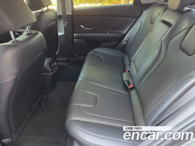 Hyundai Avante CN7 — Фото автомобиля 20