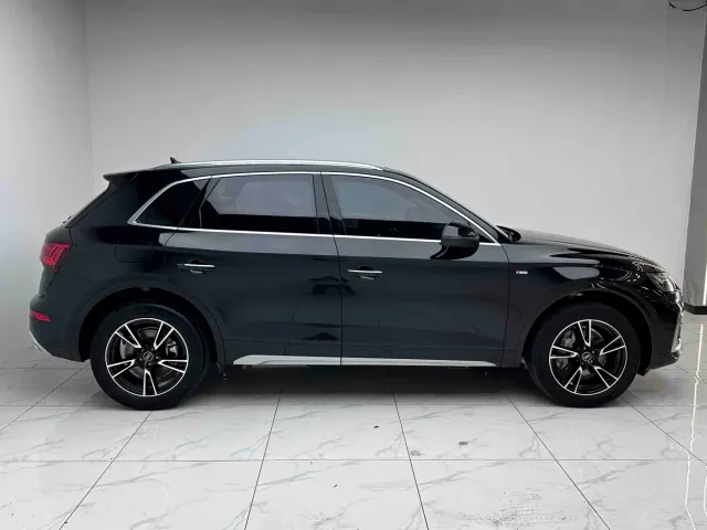 Audi Q5L — Фото автомобиля 17