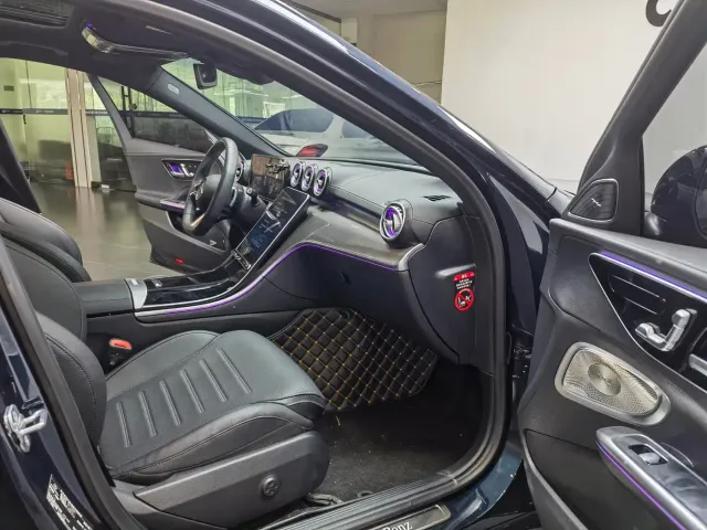Mercedes-Benz C-Class — Фото автомобиля 11
