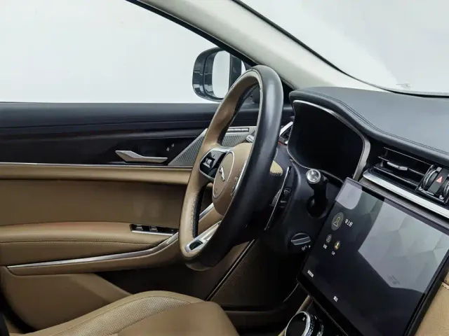 Jaguar XFL — Фото автомобиля 22