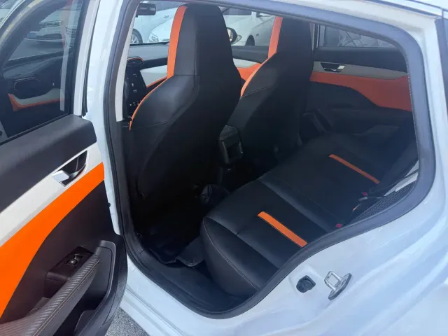 Dongfeng Yixuan — Фото автомобиля 6