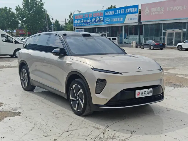 Nio ES8 — Фото автомобиля 3