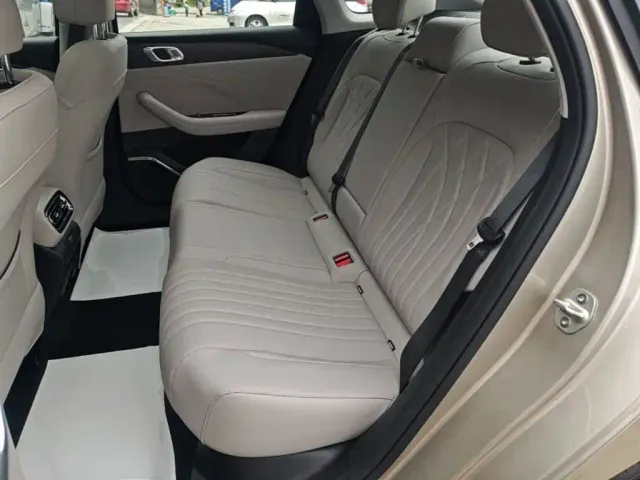 Geely Galaxy Galaxy Stellar 6 2025 Base Version — Фото автомобиля 16