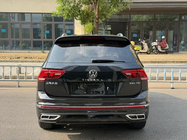 Volkswagen Tiguan L — Фото автомобиля 10
