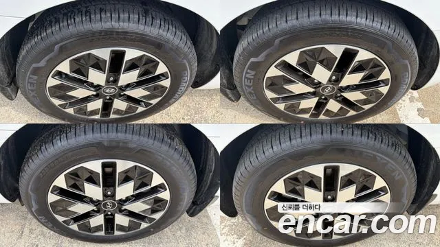 Hyundai Staria Staria 4WD Lounge 9 мест — Фото автомобиля 20