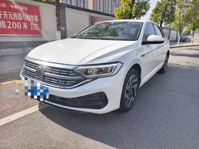 Фотография автомобиля — Volkswagen Sagitar