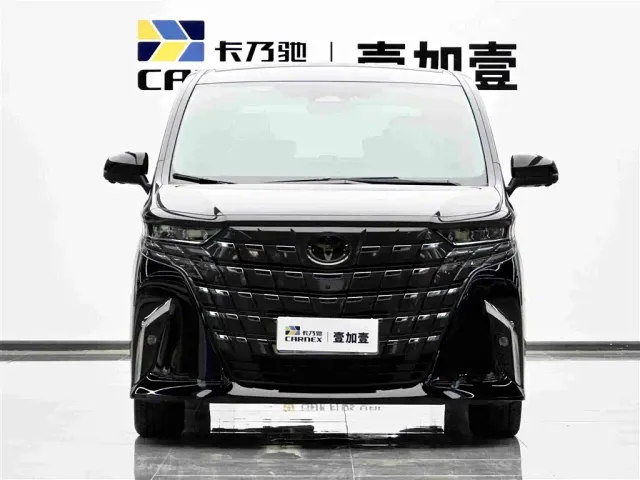 Toyota Alphard — Фото автомобиля 2