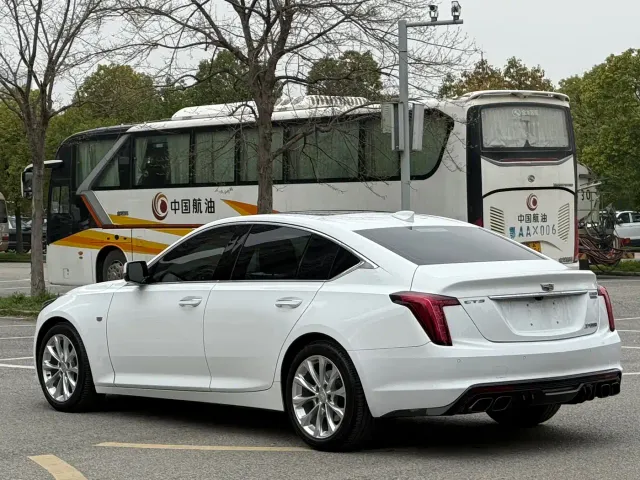 Cadillac CT5 — Фото автомобиля 15