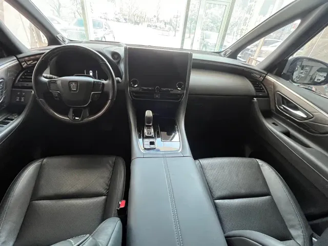 Toyota Vellfire — Фото автомобиля 7