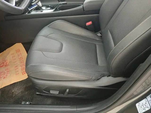 Hyundai Elantra — Фото автомобиля 7