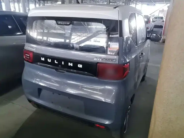 Wuling Hongguang Mini EV — Фото автомобиля 6