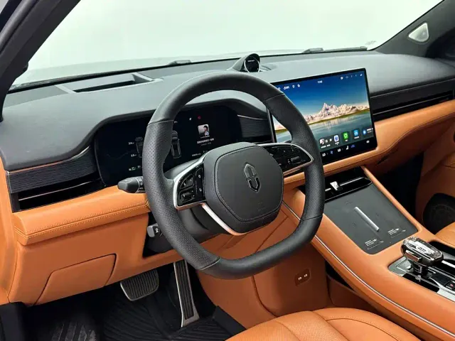Aito M7 — Фото автомобиля 10