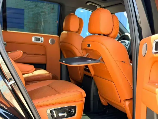 Li Auto L9 — Фото автомобиля 6