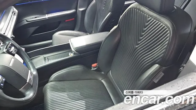 Hyundai Grandeur Grandeur (GN7) 3.5 Бензин 4WD — Фото автомобиля 27