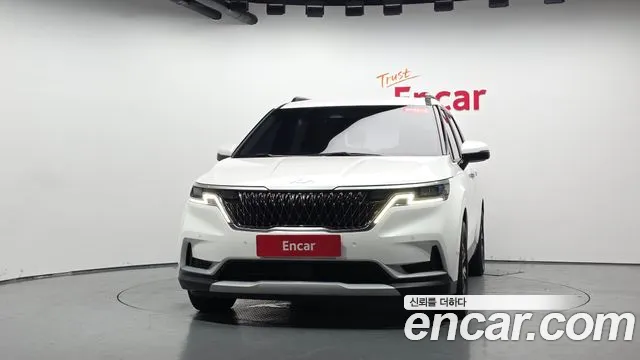 Kia Canival — Фото автомобиля 3