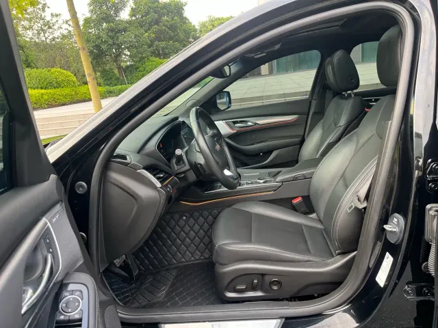 Cadillac CT5 — Фото автомобиля 9