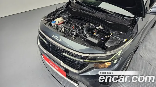 Kia Seltos — Фото автомобиля 9