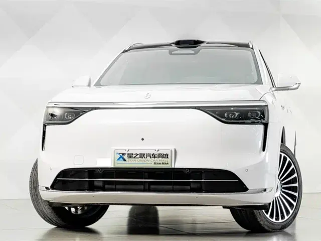 Aito M8 — Фото автомобиля 3